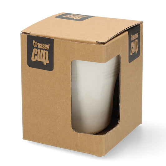 Keramische beker met verkreukeld plastic look - witte novelty mok - vaatwasserbestendig en grappig cadeau voor collega en koffieliefhebbers.