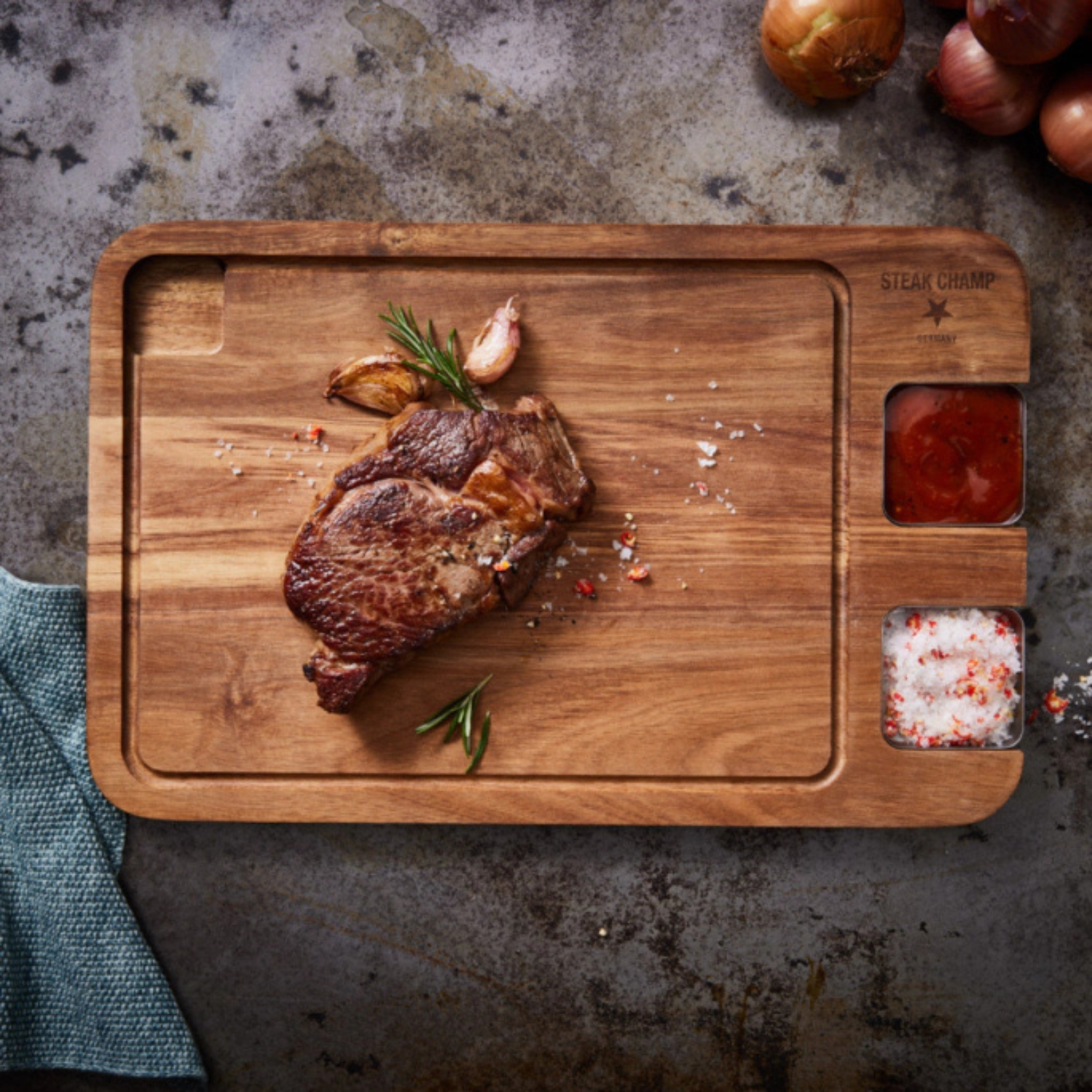 Serveerplank BBQ en steak — massief acaciahout met antibacteriële eigenschappen.