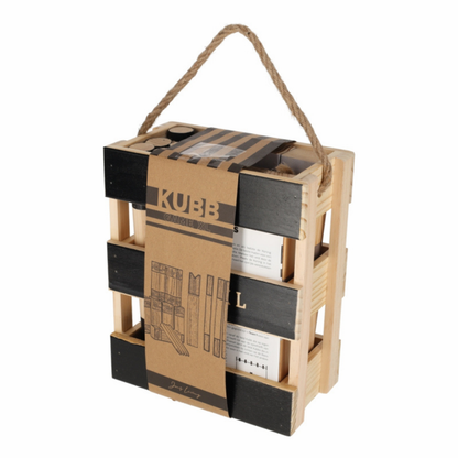 JENS Living Kubb Spel XL buitenspel op grasveld naast barbecue
