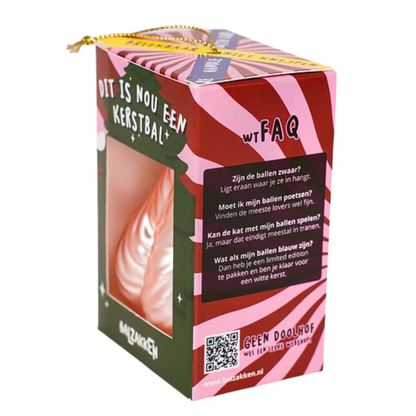 Foute kerstbal met betekenis — grappig cadeau voor mannen met humor.