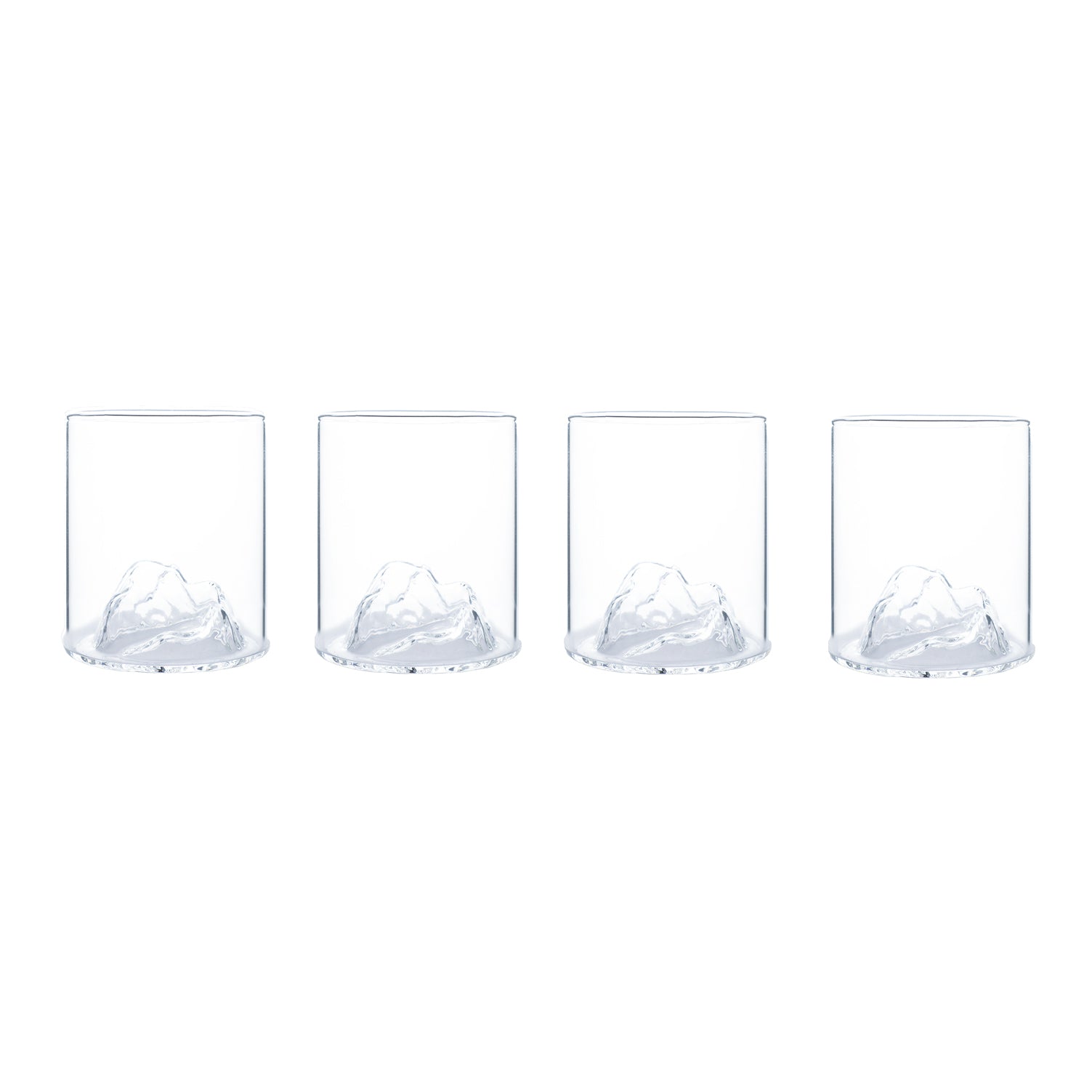 Originele shotglazen met piek design — proosten op grote hoogte.